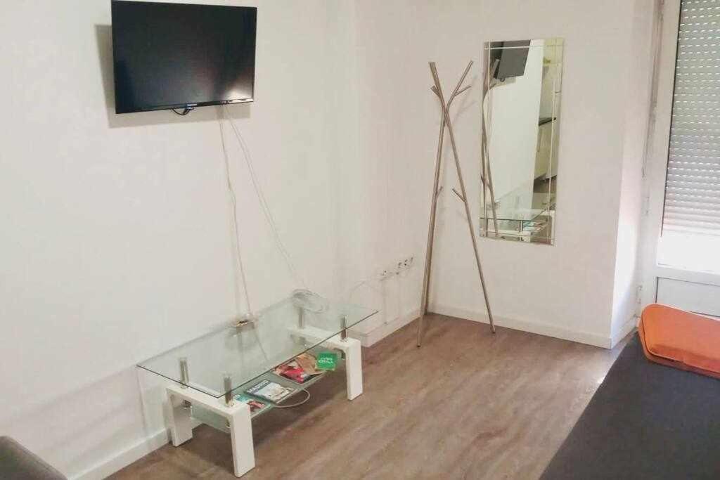 Comodo Y Agradable Estudio En Madrid Centro A2 Kültér fotó